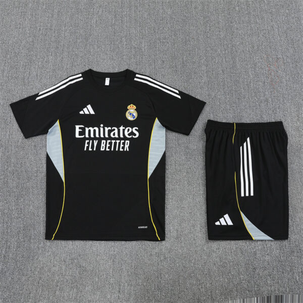 Conjunto Entrenamiento Real Madrid 6 temporada 25/26