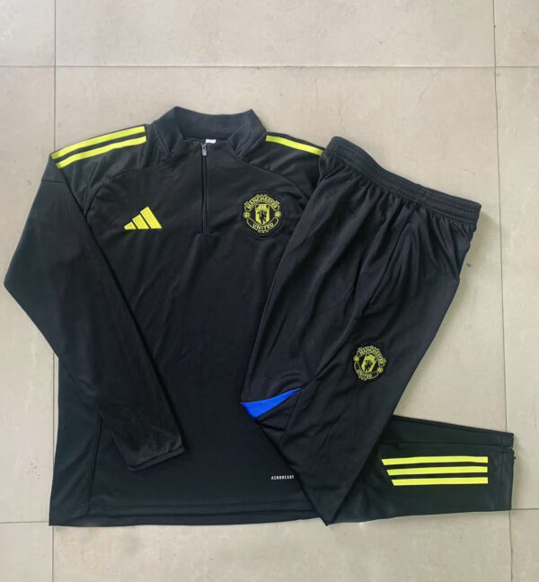 Chandal Manchester United 6 temporada 25/26