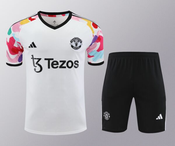 Conjunto Entrenamiento Manchester United temporada 24/25