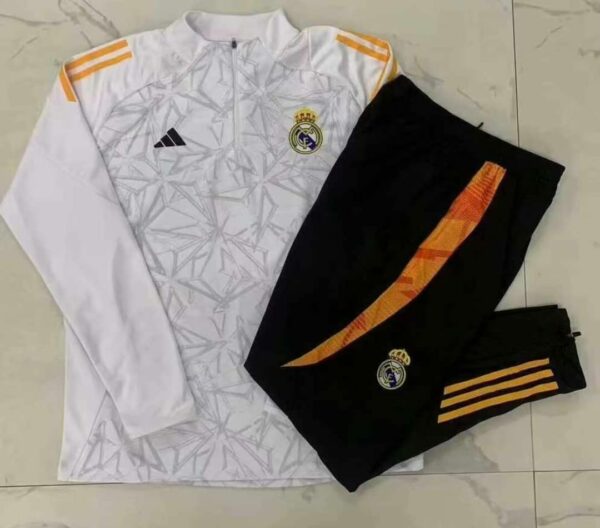 Chandal Real Madrid 8 temporada 24/25