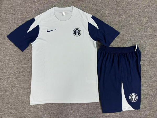 Conjunto Entrenamiento Inter de Milán 2 temporada 25/26