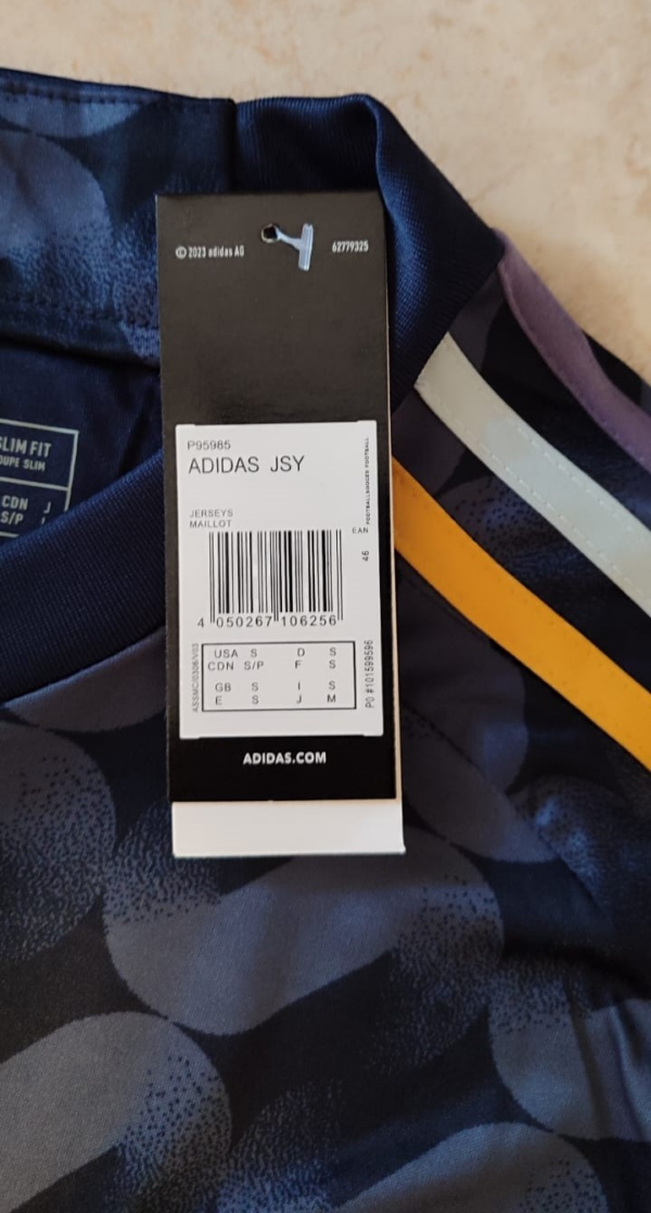 Camiseta Real Madrid Especial 23/24 para Adulto talla S - Imagen 2