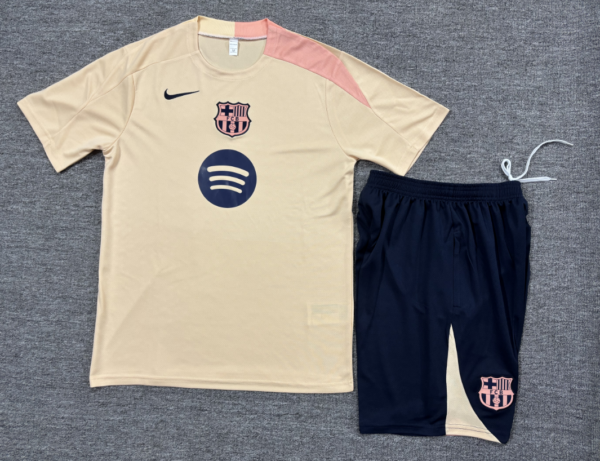 Conjunto Entrenamiento Barcelona temporada 25/26