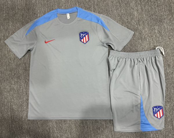 Conjunto Entrenamiento Atlético Madrid  temporada 24/25