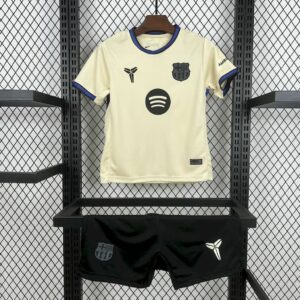 Conjunto Niño Barcelona temporada 25/26 Segunda equipación