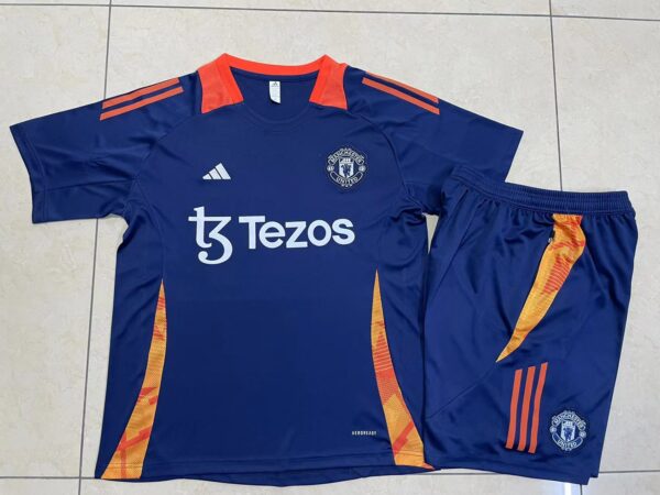 Conjunto Entrenamiento Manchester United temporada 24/25