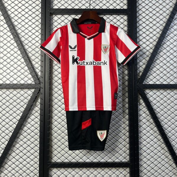 Conjunto Niño Bilbao temporada 25/26 Primera equipación