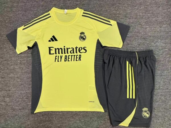 Conjunto Entrenamiento Real Madrid 9 temporada 25/26