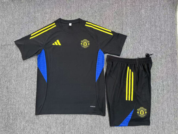 Conjunto Entrenamiento Manchester United temporada 25/26