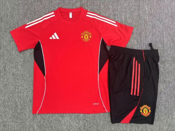 Conjunto Entrenamiento Manchester United temporada 25/26