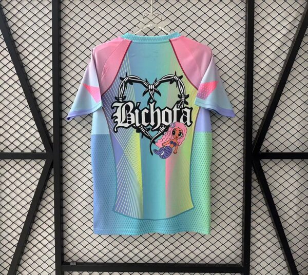 Camiseta Especial Barcelona Karol G - Imagen 2